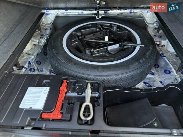 Білий БМВ Х6, об'ємом двигуна 3 л та пробігом 303 тис. км за 17850 $, фото 132 на Automoto.ua