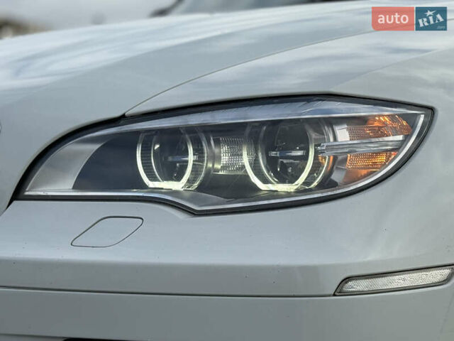 Білий БМВ Х6, об'ємом двигуна 3 л та пробігом 303 тис. км за 17850 $, фото 28 на Automoto.ua