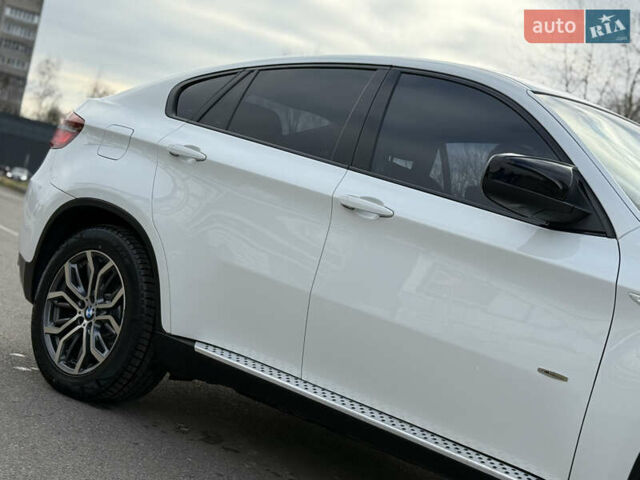 Білий БМВ Х6, об'ємом двигуна 3 л та пробігом 303 тис. км за 17850 $, фото 21 на Automoto.ua