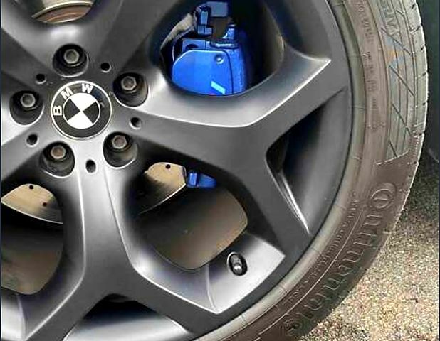 Білий БМВ Х6, об'ємом двигуна 4.4 л та пробігом 180 тис. км за 20000 $, фото 2 на Automoto.ua