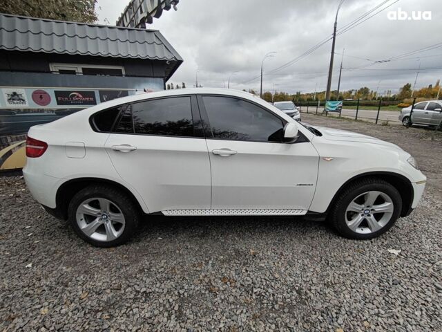 Белый БМВ Х6, объемом двигателя 3 л и пробегом 152 тыс. км за 16000 $, фото 3 на Automoto.ua
