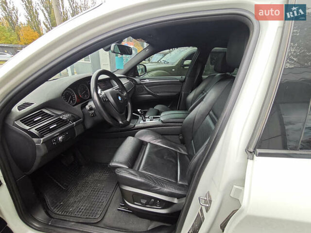 Белый БМВ Х6, объемом двигателя 3 л и пробегом 152 тыс. км за 16000 $, фото 9 на Automoto.ua