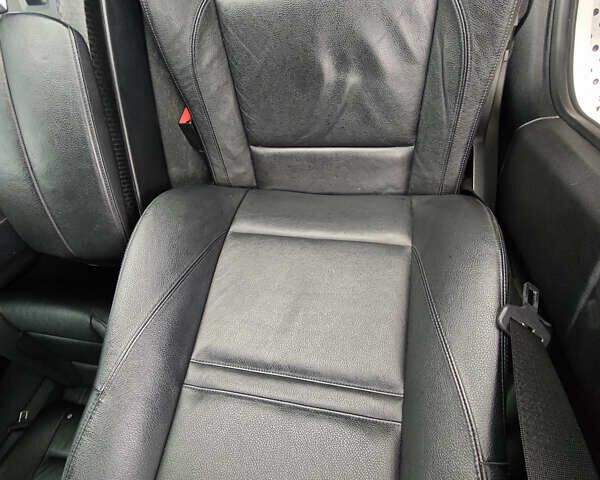 Белый БМВ Х6, объемом двигателя 3 л и пробегом 152 тыс. км за 16000 $, фото 15 на Automoto.ua