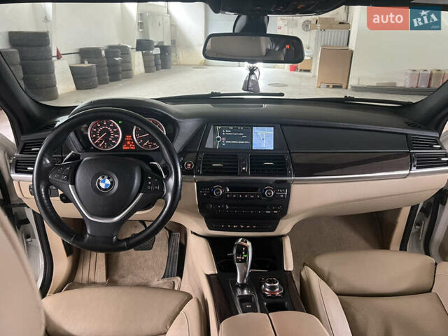 Белый БМВ Х6, объемом двигателя 4.39 л и пробегом 91 тыс. км за 18500 $, фото 17 на Automoto.ua