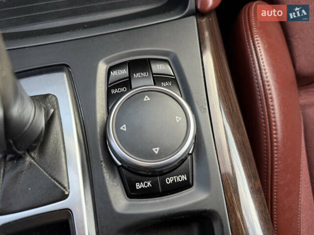 Білий БМВ Х6, об'ємом двигуна 3 л та пробігом 303 тис. км за 17850 $, фото 80 на Automoto.ua