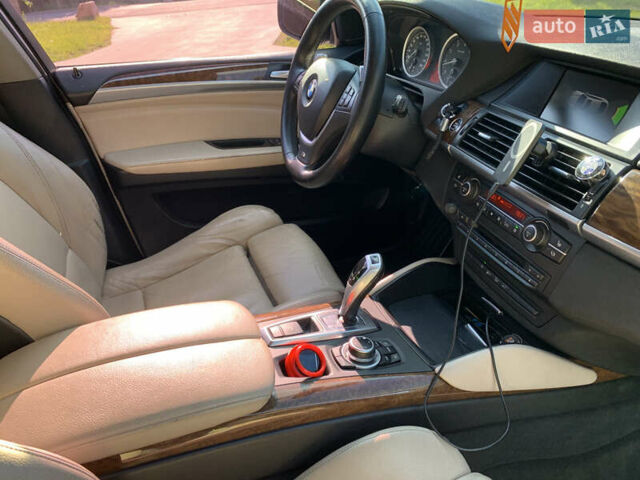 Білий БМВ Х6, об'ємом двигуна 3 л та пробігом 245 тис. км за 15300 $, фото 29 на Automoto.ua