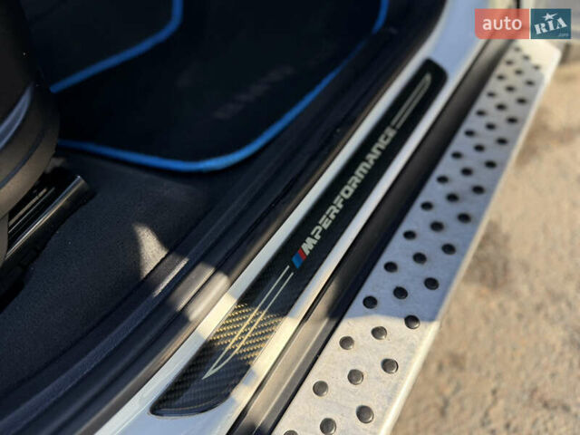 Білий БМВ Х6, об'ємом двигуна 3 л та пробігом 303 тис. км за 17850 $, фото 105 на Automoto.ua