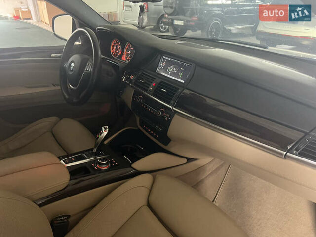 Белый БМВ Х6, объемом двигателя 4.39 л и пробегом 91 тыс. км за 18500 $, фото 4 на Automoto.ua