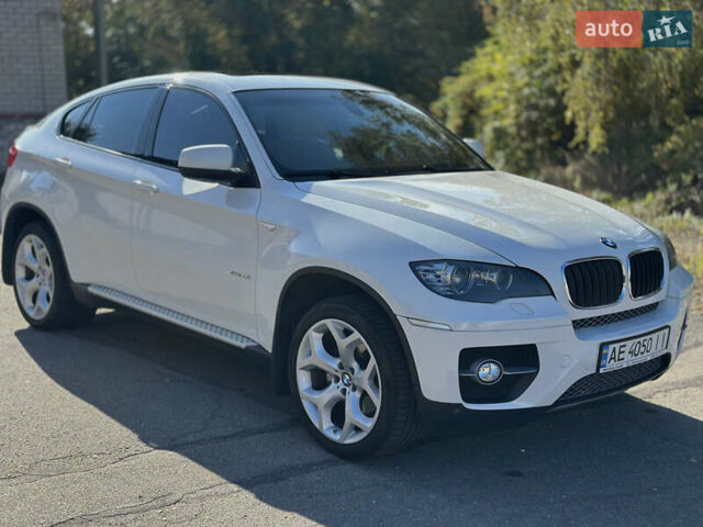 БМВ Х6 2010 в Запорожье на Automoto.ua Белый БМВ Х6, объемом двигателя 3 л и пробегом 138 тыс. км за 16900 $, фото 8 на Automoto.ua