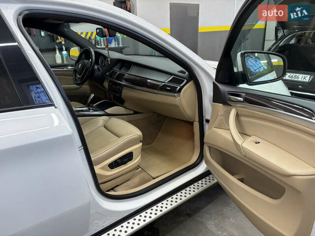 БМВ Х6 2010 в Ивано-Франковске на Automoto.ua Белый БМВ Х6, объемом двигателя 2.98 л и пробегом 200 тыс. км за 14800 $, фото 5 на Automoto.ua