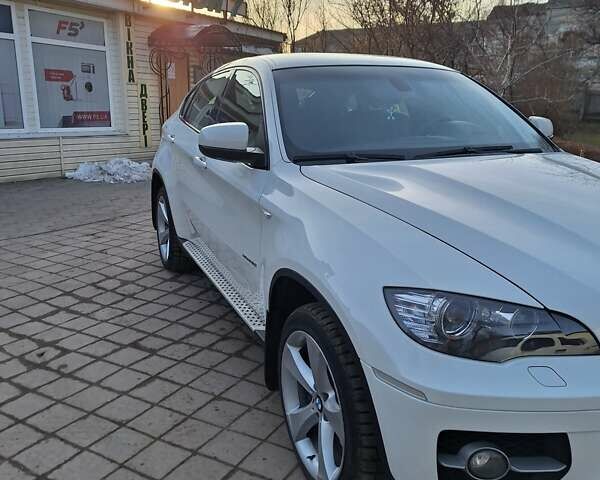 Білий БМВ Х6, об'ємом двигуна 4.39 л та пробігом 126 тис. км за 17000 $, фото 2 на Automoto.ua