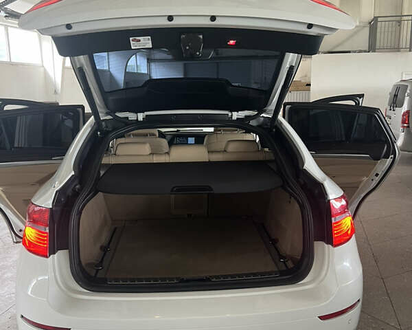 Белый БМВ Х6, объемом двигателя 4.39 л и пробегом 91 тыс. км за 18500 $, фото 22 на Automoto.ua