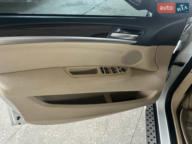 Белый БМВ Х6, объемом двигателя 4.39 л и пробегом 91 тыс. км за 18500 $, фото 19 на Automoto.ua