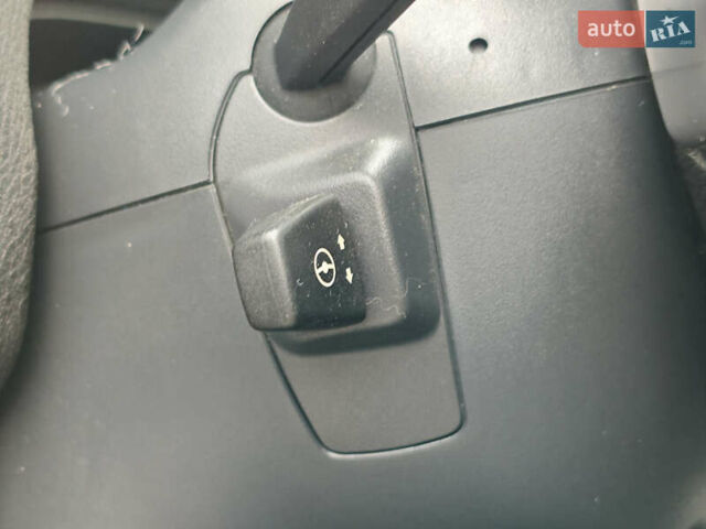 Белый БМВ Х6, объемом двигателя 3 л и пробегом 152 тыс. км за 16000 $, фото 25 на Automoto.ua