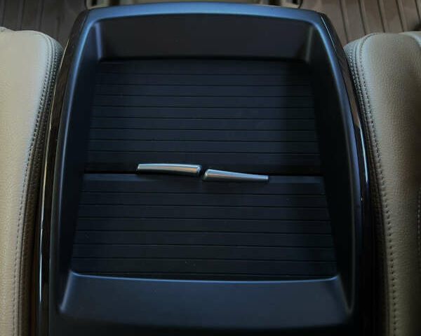 БМВ Х6 2010 в Запорожье на Automoto.ua Белый БМВ Х6, объемом двигателя 3 л и пробегом 138 тыс. км за 16900 $, фото 14 на Automoto.ua