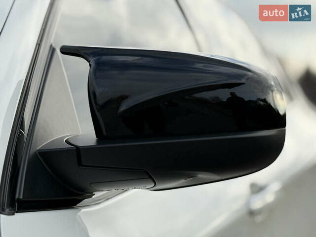 Білий БМВ Х6, об'ємом двигуна 3 л та пробігом 303 тис. км за 17850 $, фото 33 на Automoto.ua