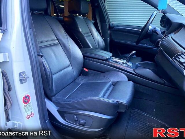 Білий БМВ Х6, об'ємом двигуна 3 л та пробігом 151 тис. км за 15900 $, фото 7 на Automoto.ua