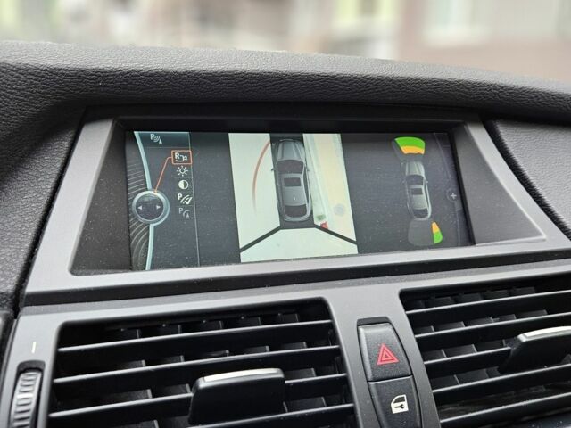 Белый БМВ Х6, объемом двигателя 3 л и пробегом 244 тыс. км за 408 $, фото 5 на Automoto.ua