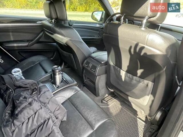 Белый БМВ Х6, объемом двигателя 3 л и пробегом 86 тыс. км за 19999 $, фото 76 на Automoto.ua
