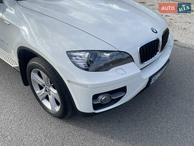Белый БМВ Х6, объемом двигателя 3 л и пробегом 86 тыс. км за 19999 $, фото 59 на Automoto.ua
