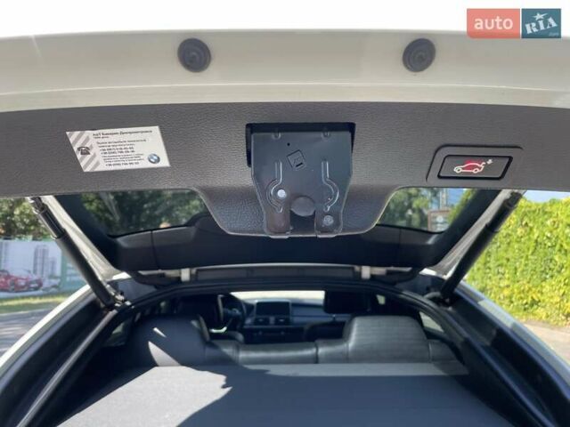 Белый БМВ Х6, объемом двигателя 3 л и пробегом 86 тыс. км за 19999 $, фото 19 на Automoto.ua