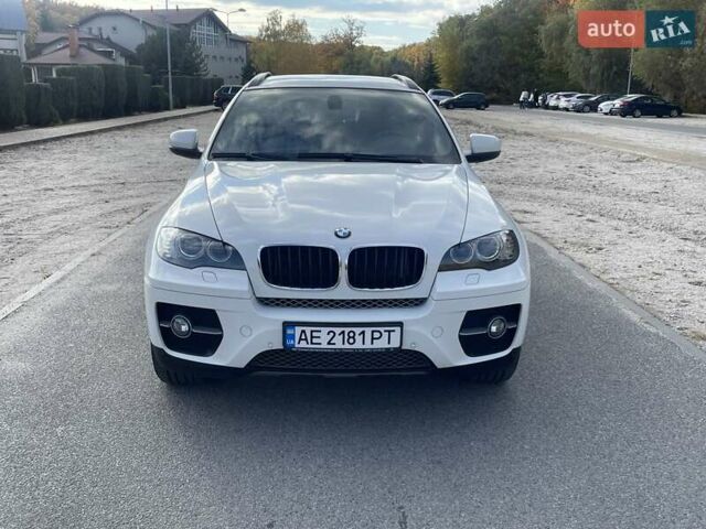 Белый БМВ Х6, объемом двигателя 3 л и пробегом 86 тыс. км за 19999 $, фото 50 на Automoto.ua