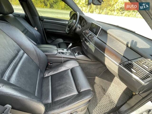 Белый БМВ Х6, объемом двигателя 3 л и пробегом 86 тыс. км за 19999 $, фото 81 на Automoto.ua