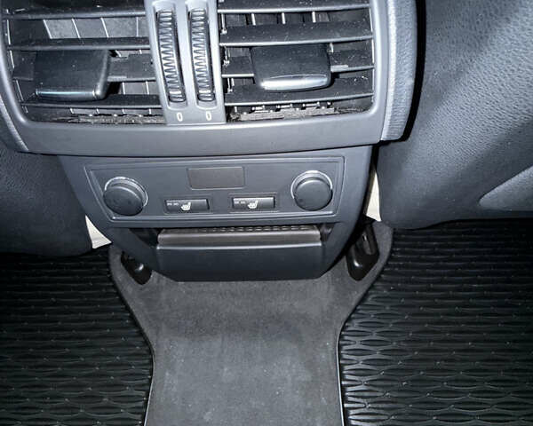 Белый БМВ Х6, объемом двигателя 2.99 л и пробегом 150 тыс. км за 17000 $, фото 17 на Automoto.ua