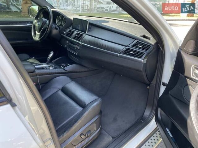 Белый БМВ Х6, объемом двигателя 3 л и пробегом 86 тыс. км за 19999 $, фото 23 на Automoto.ua