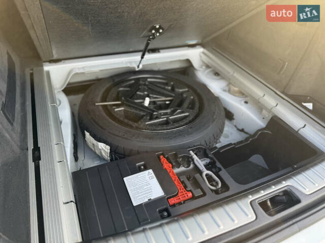 Белый БМВ Х6, объемом двигателя 2.98 л и пробегом 190 тыс. км за 14500 $, фото 40 на Automoto.ua