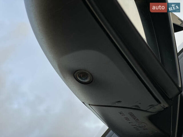 Белый БМВ Х6, объемом двигателя 3 л и пробегом 320 тыс. км за 18850 $, фото 31 на Automoto.ua