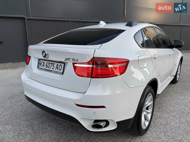 Белый БМВ Х6, объемом двигателя 3 л и пробегом 245 тыс. км за 15650 $, фото 18 на Automoto.ua
