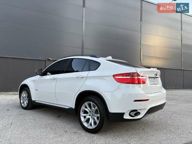 Белый БМВ Х6, объемом двигателя 3 л и пробегом 245 тыс. км за 15650 $, фото 59 на Automoto.ua