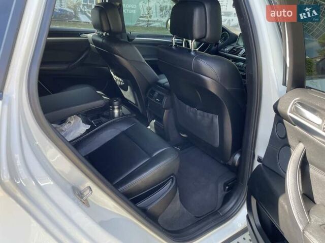 Белый БМВ Х6, объемом двигателя 3 л и пробегом 86 тыс. км за 19999 $, фото 22 на Automoto.ua