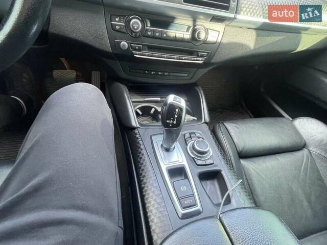 Белый БМВ Х6, объемом двигателя 3 л и пробегом 86 тыс. км за 19999 $, фото 92 на Automoto.ua