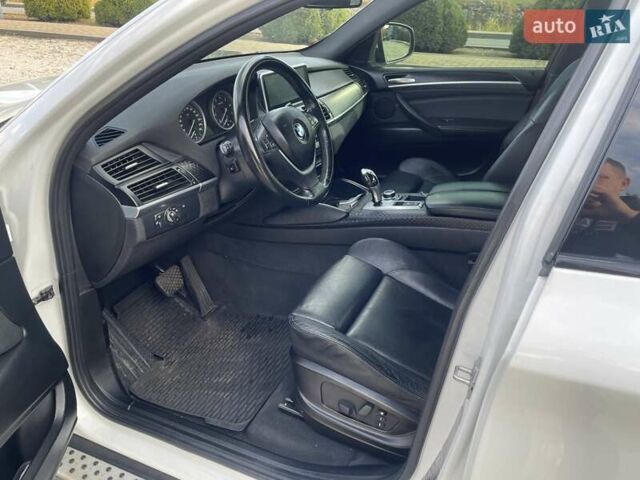Белый БМВ Х6, объемом двигателя 3 л и пробегом 86 тыс. км за 19999 $, фото 58 на Automoto.ua