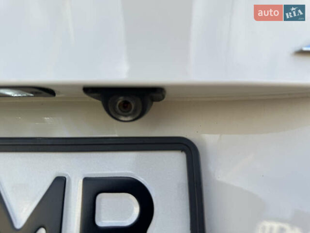 Белый БМВ Х6, объемом двигателя 2.98 л и пробегом 190 тыс. км за 14500 $, фото 45 на Automoto.ua