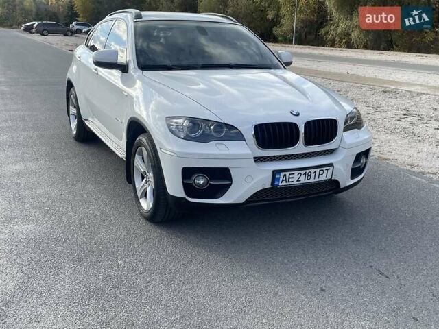 Белый БМВ Х6, объемом двигателя 3 л и пробегом 86 тыс. км за 19999 $, фото 49 на Automoto.ua