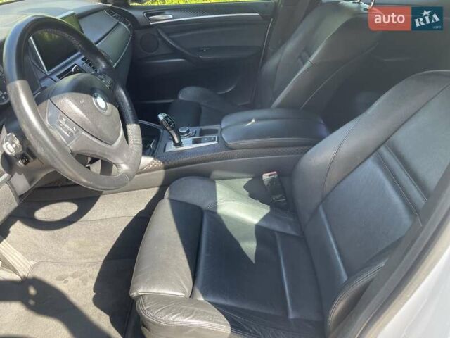 Белый БМВ Х6, объемом двигателя 3 л и пробегом 86 тыс. км за 19999 $, фото 11 на Automoto.ua