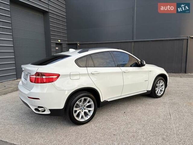 Белый БМВ Х6, объемом двигателя 3 л и пробегом 245 тыс. км за 15650 $, фото 33 на Automoto.ua
