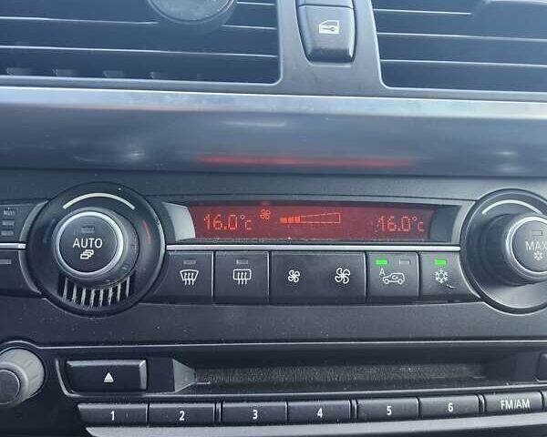 Белый БМВ Х6, объемом двигателя 2.98 л и пробегом 107 тыс. км за 17000 $, фото 15 на Automoto.ua