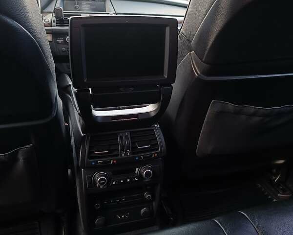 Белый БМВ Х6, объемом двигателя 2.99 л и пробегом 330 тыс. км за 19000 $, фото 8 на Automoto.ua