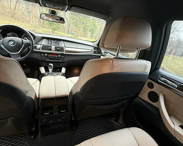 Белый БМВ Х6, объемом двигателя 2.99 л и пробегом 150 тыс. км за 17000 $, фото 14 на Automoto.ua