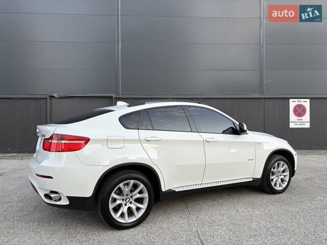 Белый БМВ Х6, объемом двигателя 3 л и пробегом 245 тыс. км за 15650 $, фото 20 на Automoto.ua