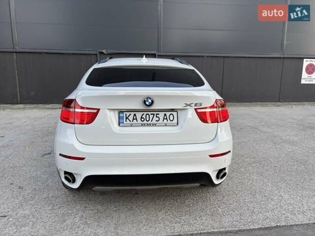 Белый БМВ Х6, объемом двигателя 3 л и пробегом 245 тыс. км за 15650 $, фото 19 на Automoto.ua