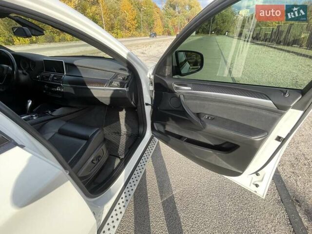 Белый БМВ Х6, объемом двигателя 3 л и пробегом 86 тыс. км за 19999 $, фото 82 на Automoto.ua