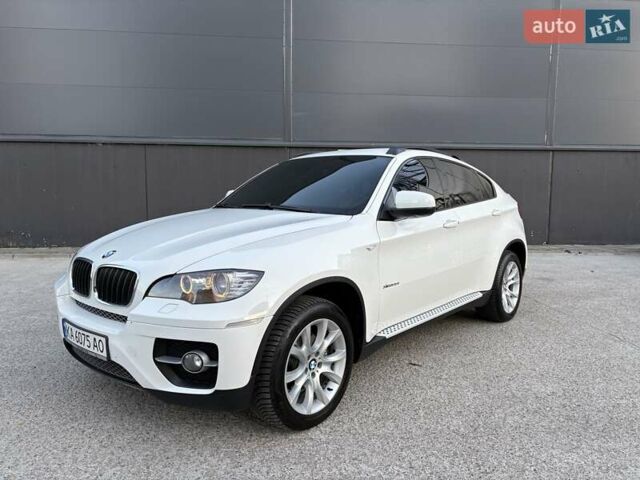 Белый БМВ Х6, объемом двигателя 3 л и пробегом 245 тыс. км за 15650 $, фото 13 на Automoto.ua