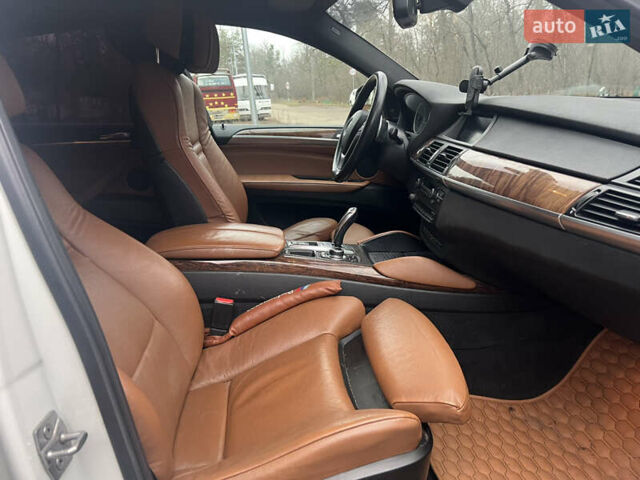 Белый БМВ Х6, объемом двигателя 2.99 л и пробегом 258 тыс. км за 27000 $, фото 14 на Automoto.ua