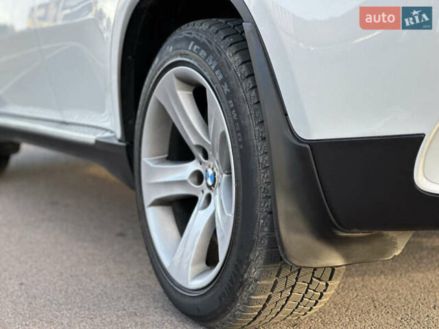 Белый БМВ Х6, объемом двигателя 3 л и пробегом 320 тыс. км за 18850 $, фото 16 на Automoto.ua
