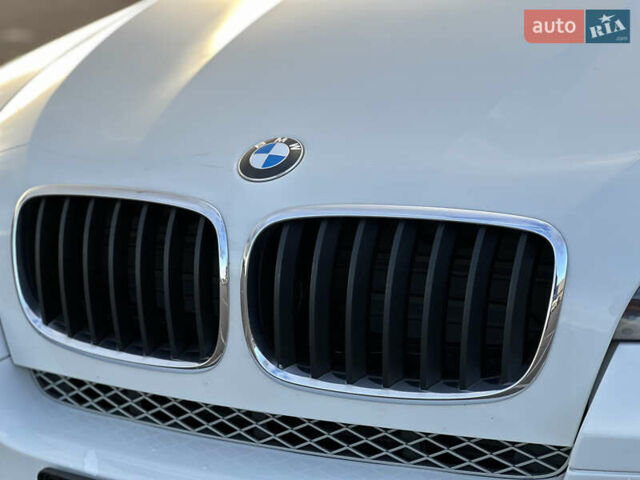 Белый БМВ Х6, объемом двигателя 3 л и пробегом 320 тыс. км за 18850 $, фото 11 на Automoto.ua
